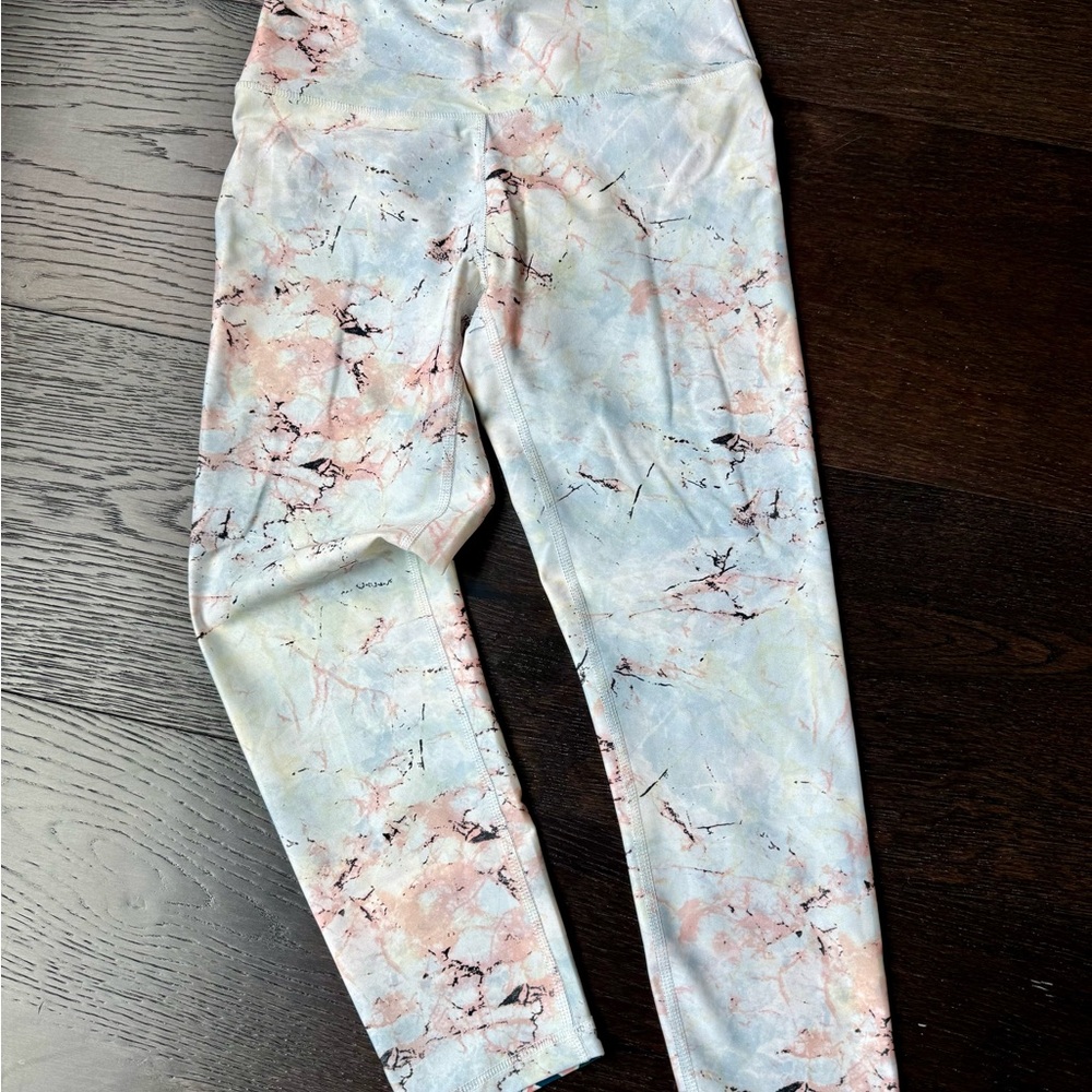 Jessica Simpson Reversible Print 7/8 Length Leggings size small